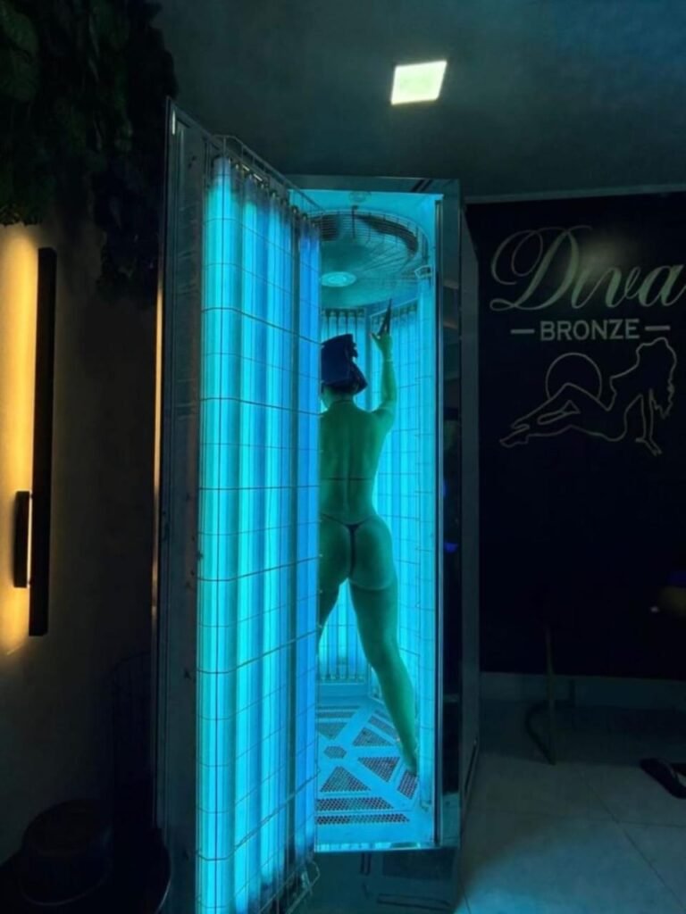 Mais bronze – menos tempo. – Seu bronze perfeito perto de você.